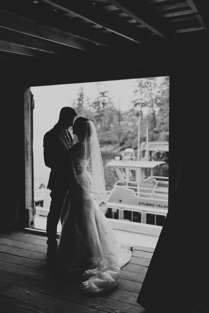 telegraph cove vancouver island bc wedding